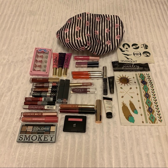 Beauty Bundle With High End and Drugstore Items - Picture 3 of 12